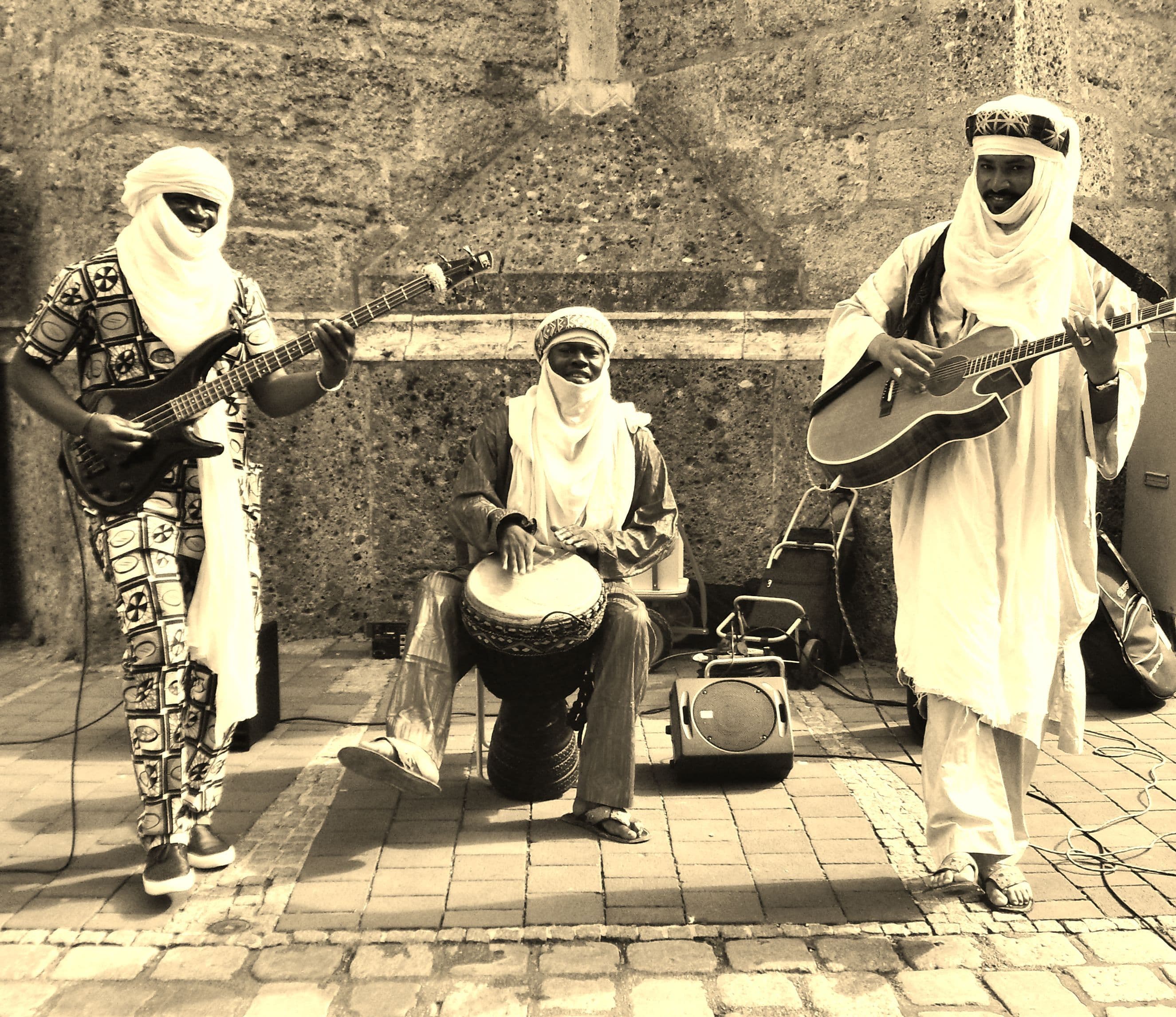 Trio Anewal